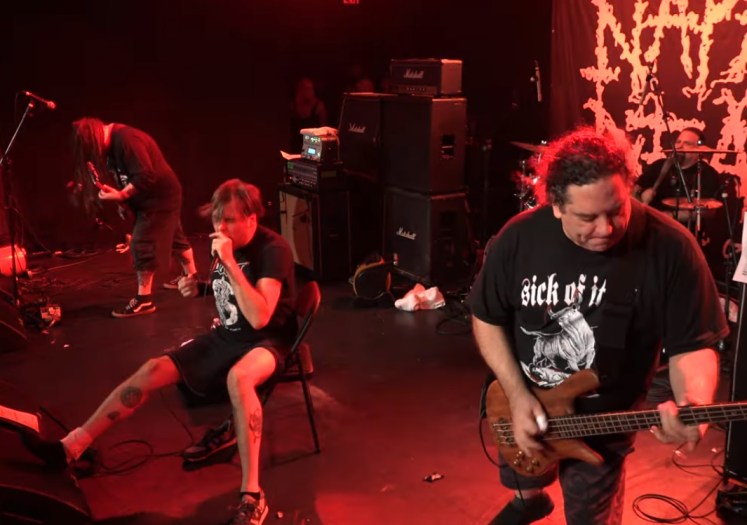 You are currently viewing NAPALM DEATH’s Mark ‘Barney’ Greenway injures right ankle, performs sitting down