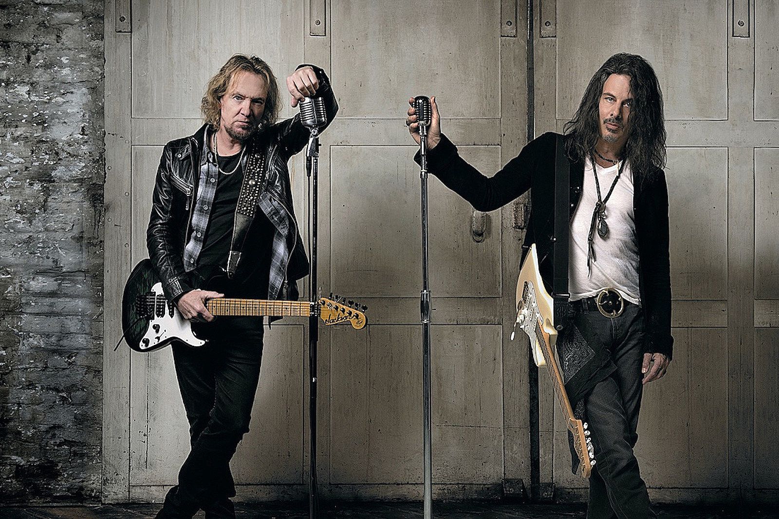 You are currently viewing ADRIAN SMITH and RICHIE KOTZEN released ”Solar Fire” music video!!