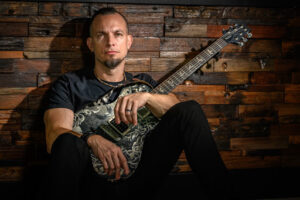 Read more about the article TREMONTI drops music video for new song ”Marching In Time”.