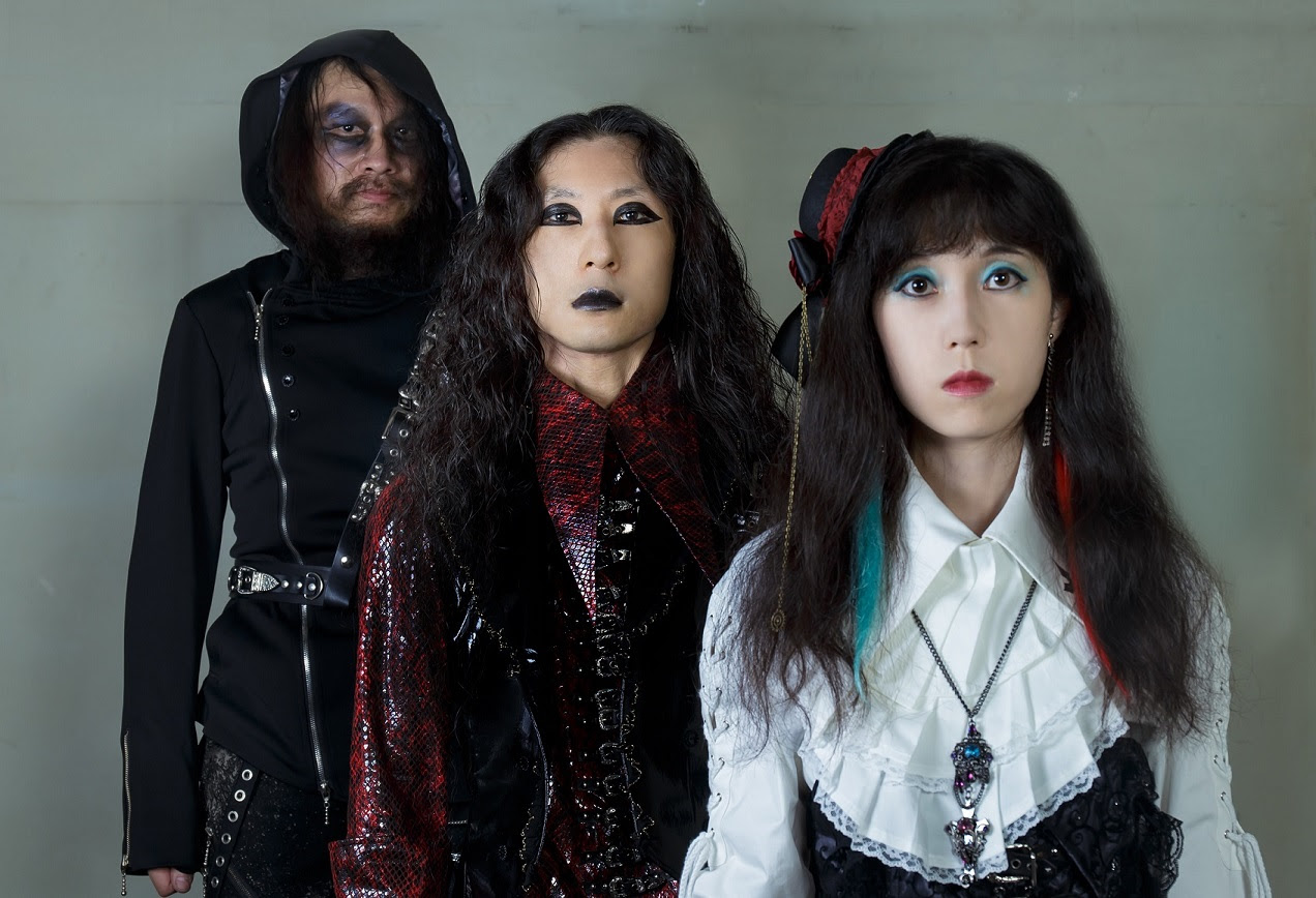 Read more about the article Japanese HETEROGENEOUS ANDEAD drop music video for “Fission”.