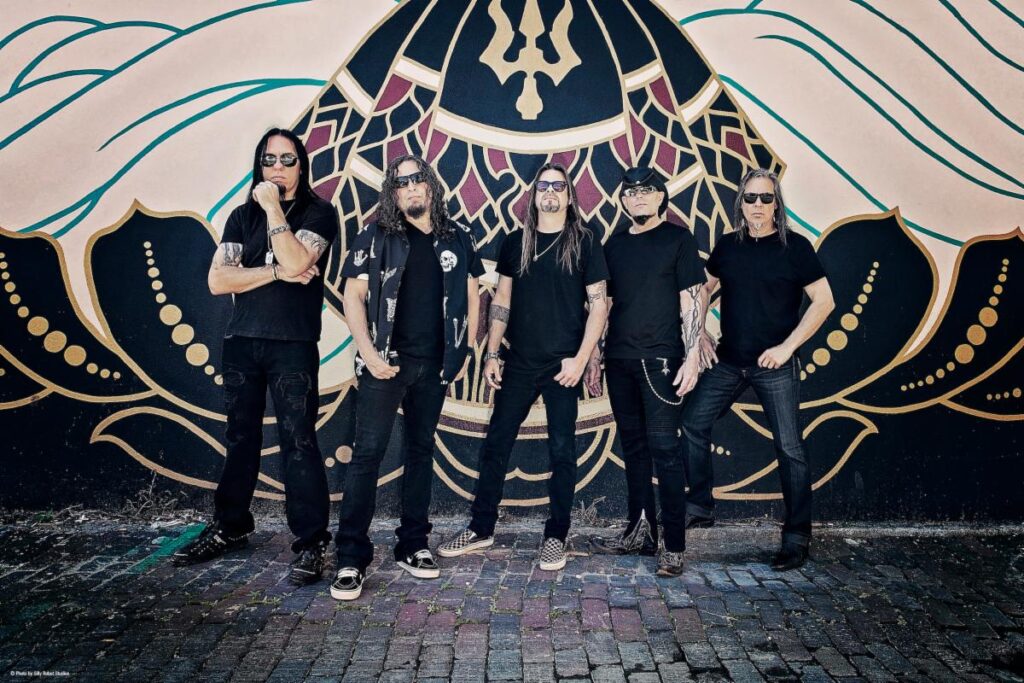 You are currently viewing QUEENSRŸCHE unveiled music video for new single “Forest”.