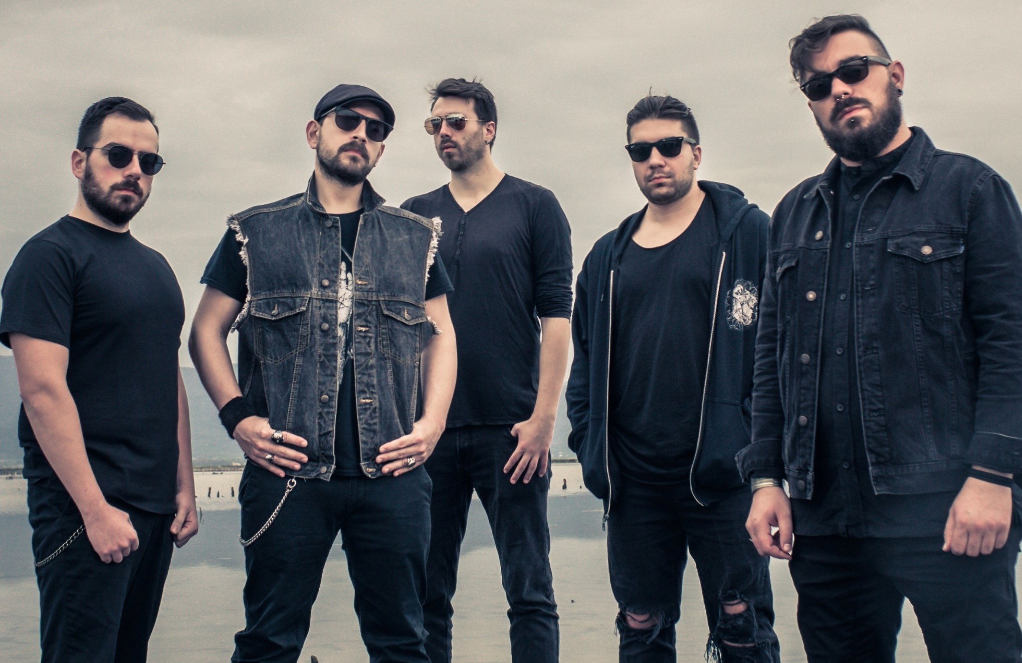 Read more about the article Greek Prog/Metalcore act MASK OF PROSPERO sign with ViciSolum Productions.