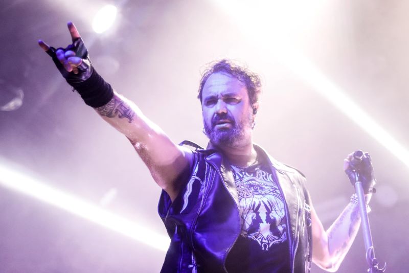 Read more about the article MOONSPELL frontman Fernando Ribeiro undergoing tests at Lisbon hospital after playing ‘Hardest Gig’ of his 30-plus-year career!